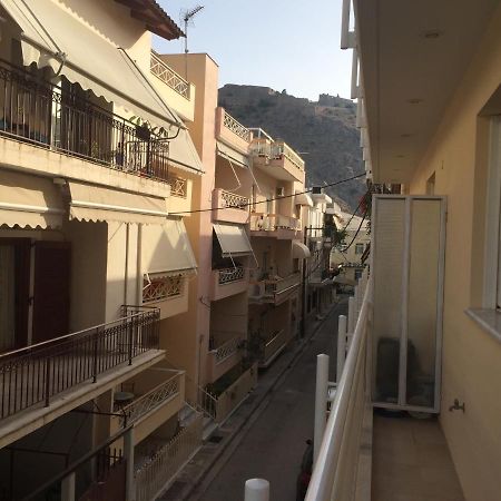Open Concept 1 Bedroom Apartment Ναύπλιο Εξωτερικό φωτογραφία