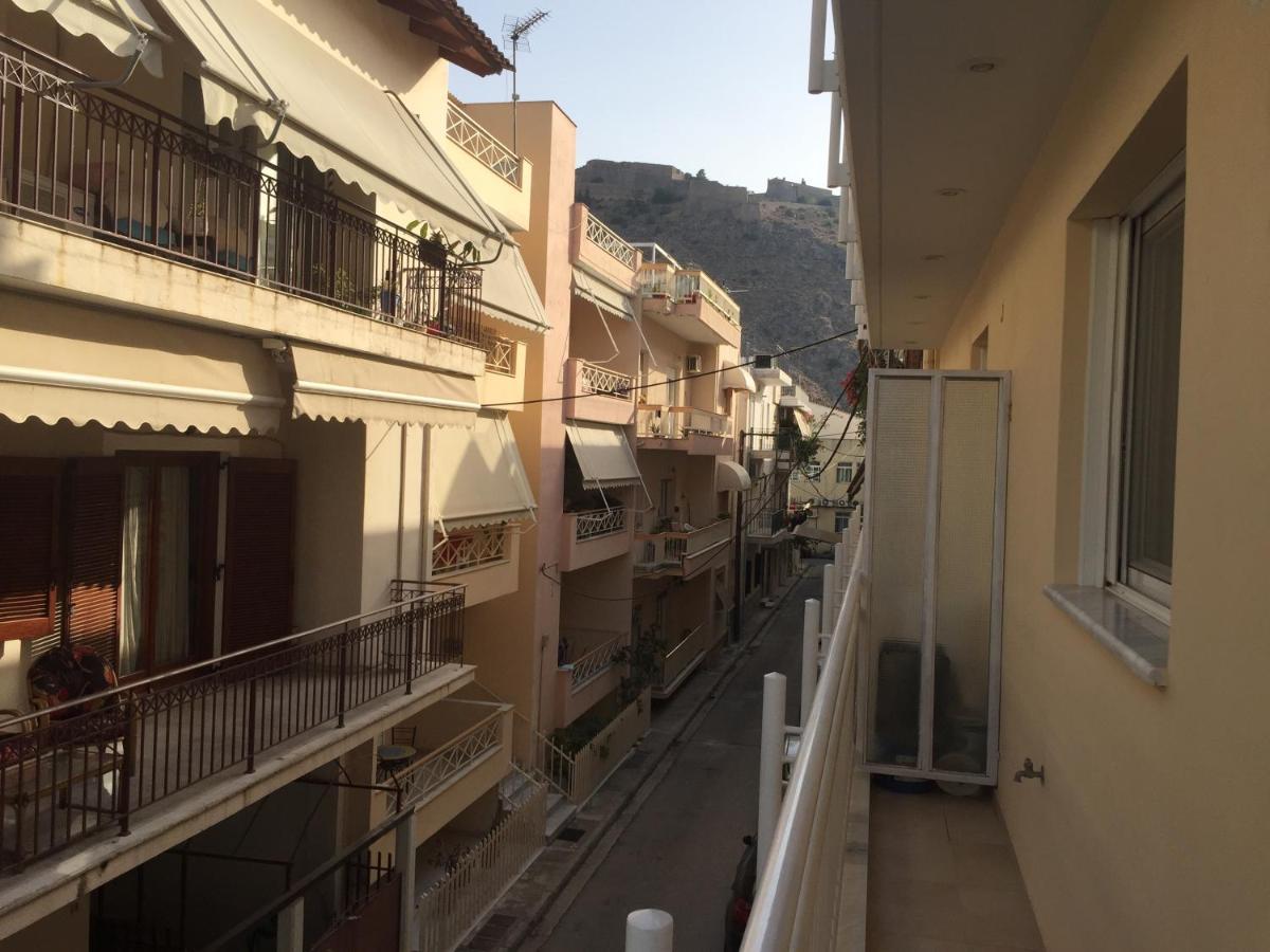 Open Concept 1 Bedroom Apartment Ναύπλιο Εξωτερικό φωτογραφία